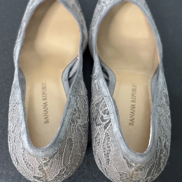 Banana Republic Gray Lace Madison Heels Stilettos Holiday Dress Shoes Size 6 - Picture 10 of 16